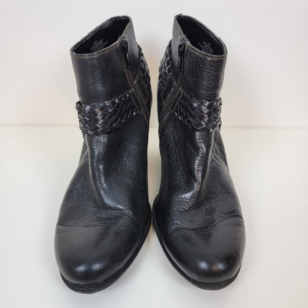 B.O.C Born Lacey Black Leather Braided Harness Heeled Ankle Bootie Size 9M